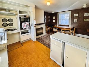 Photo 11- click for photo gallery